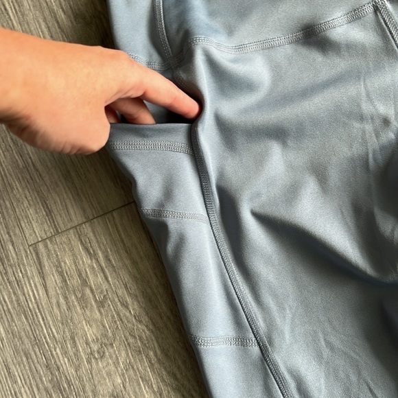 Odudo Gray Leggings Size Medium - Picture 2 of 7